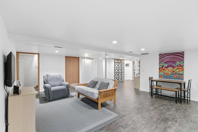 555 Glen Drive, Madison, WI 53711