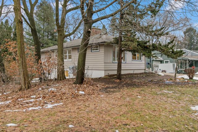 555 Glen Drive, Madison, WI 53711