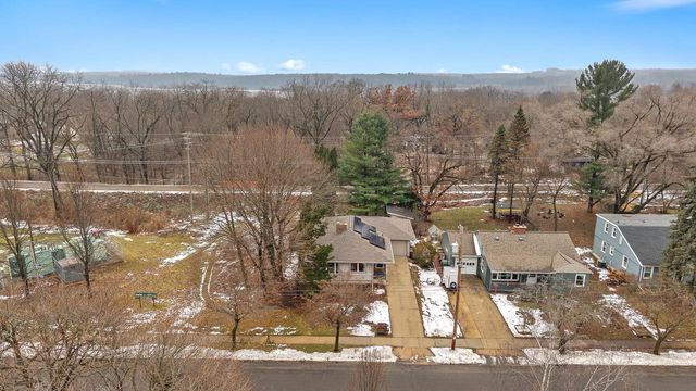 555 Glen Drive, Madison, WI 53711