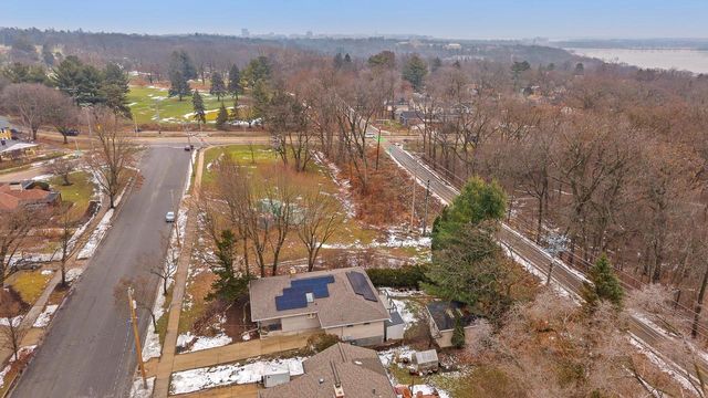 555 Glen Drive, Madison, WI 53711