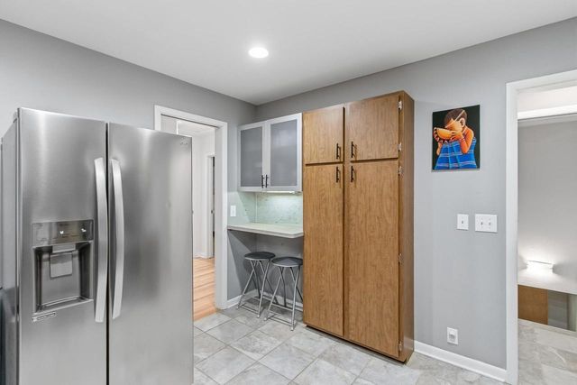 555 Glen Drive, Madison, WI 53711