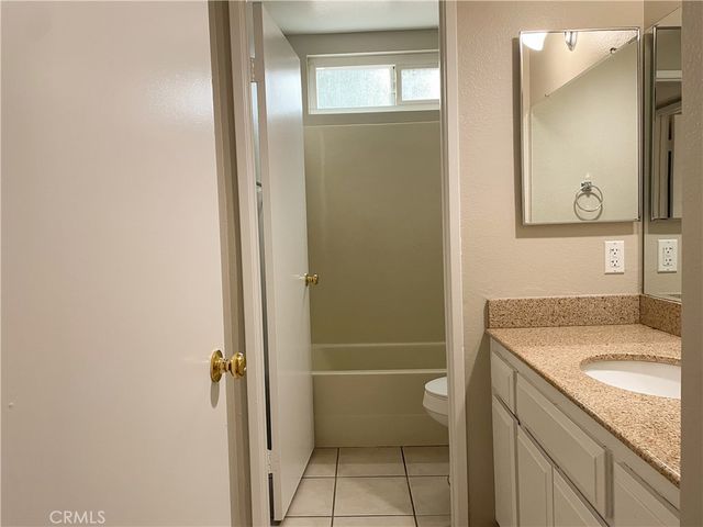 2425 S Bon View, Ontario, CA 91761