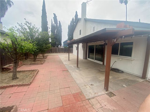 2425 S Bon View, Ontario, CA 91761