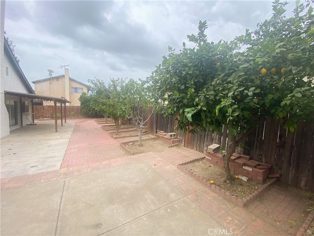 2425 S Bon View, Ontario, CA 91761