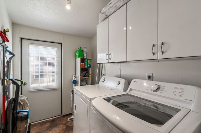 5224 joshua Ln, Santa Fe, NM 87507