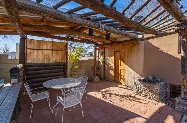 5224 joshua Ln, Santa Fe, NM 87507