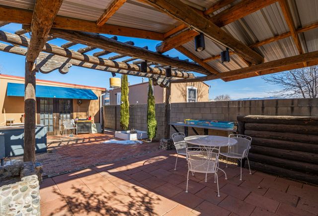 5224 joshua Ln, Santa Fe, NM 87507