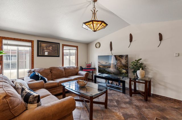 5224 joshua Ln, Santa Fe, NM 87507