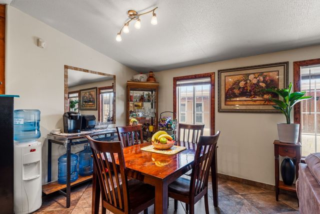 5224 joshua Ln, Santa Fe, NM 87507