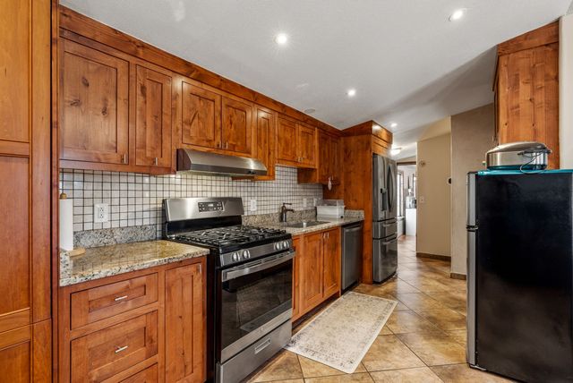 5224 joshua Ln, Santa Fe, NM 87507