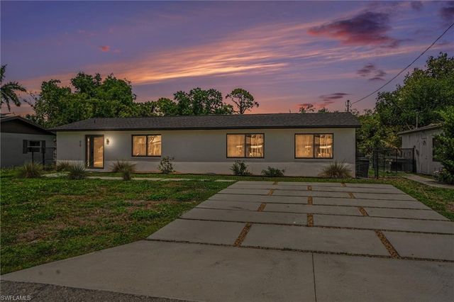 73 Cardinal DR, North Fort Myers, FL 33917