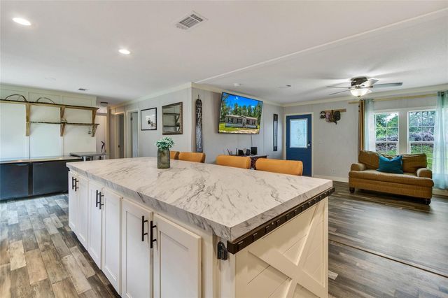 24050 CORTEZ BOULEVARD, Brooksville, FL 34601