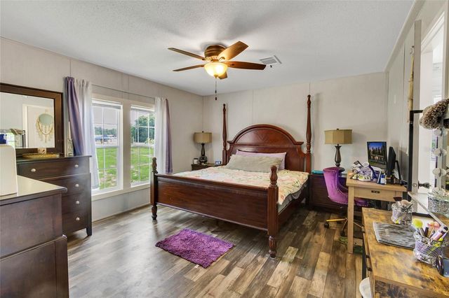 24050 CORTEZ BOULEVARD, Brooksville, FL 34601