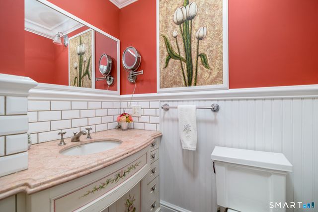 28 Sutton Drive West, Stamford, CT 06906