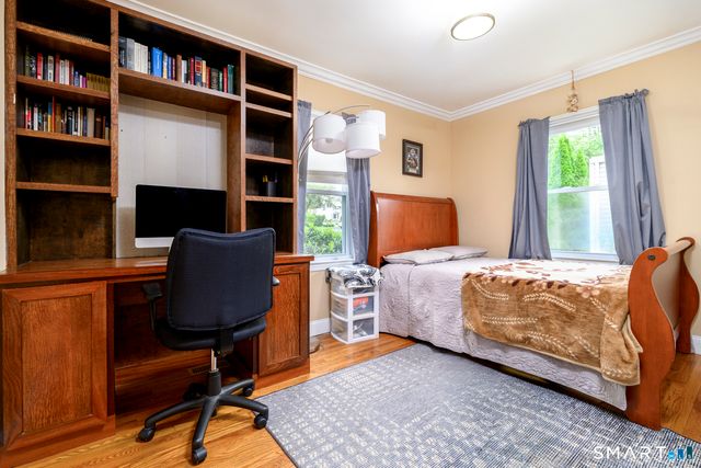 28 Sutton Drive West, Stamford, CT 06906