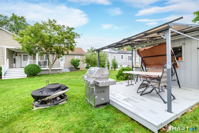 28 Sutton Drive West, Stamford, CT 06906
