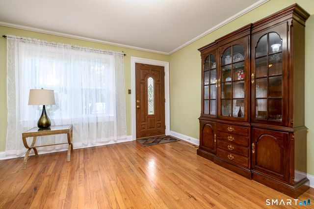 28 Sutton Drive West, Stamford, CT 06906