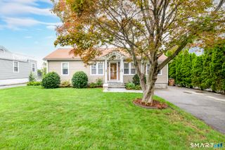 28 Sutton Drive West, Stamford, CT 06906