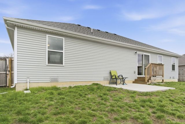 162 E Melton Road, Ozark, MO 65721