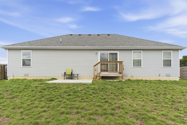 162 E Melton Road, Ozark, MO 65721