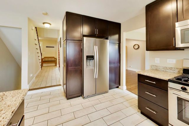 639 N Newkirk Lane, Palatine, IL 60074