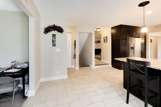 639 N Newkirk Lane, Palatine, IL 60074