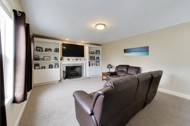 639 N Newkirk Lane, Palatine, IL 60074