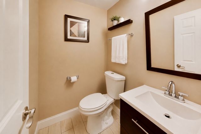 639 N Newkirk Lane, Palatine, IL 60074