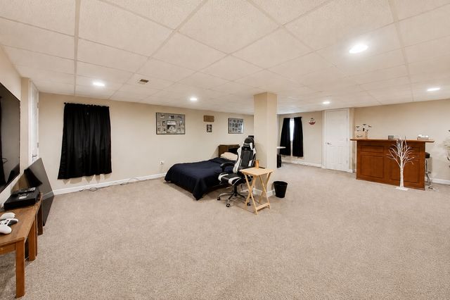 639 N Newkirk Lane, Palatine, IL 60074