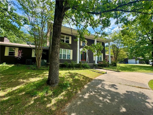 143 Dawn Circle, Russellville, AR 72802