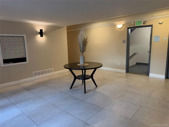 120 S Park Avenue 2-B, Rockville Centre, NY 11570