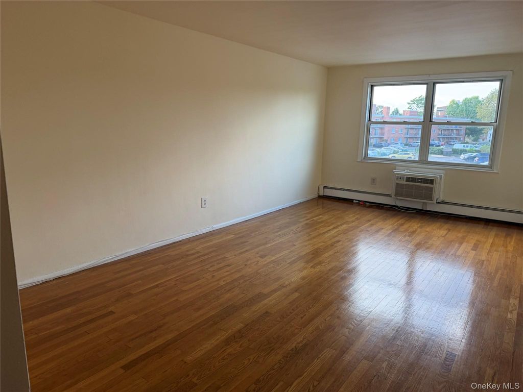120 S Park Avenue 2-B, Rockville Centre, NY 11570 — photo 5