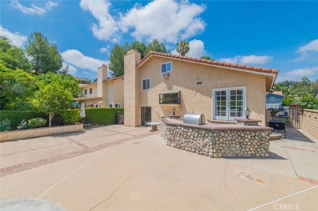 8 Quiet Hollow Road, Phillips Ranch, CA 91766