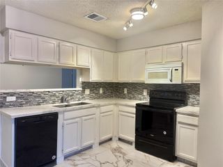 14207 Long River Ct Court, Sugar Land, TX 77498