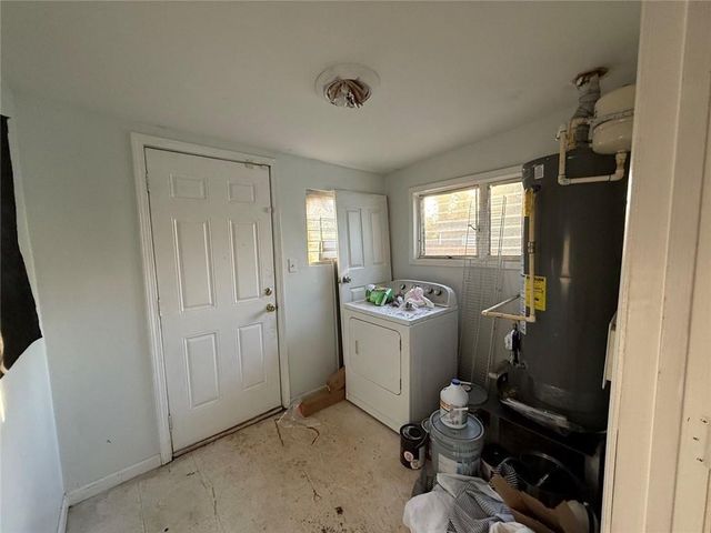 1356 Almont SW Drive, Atlanta, GA 30310