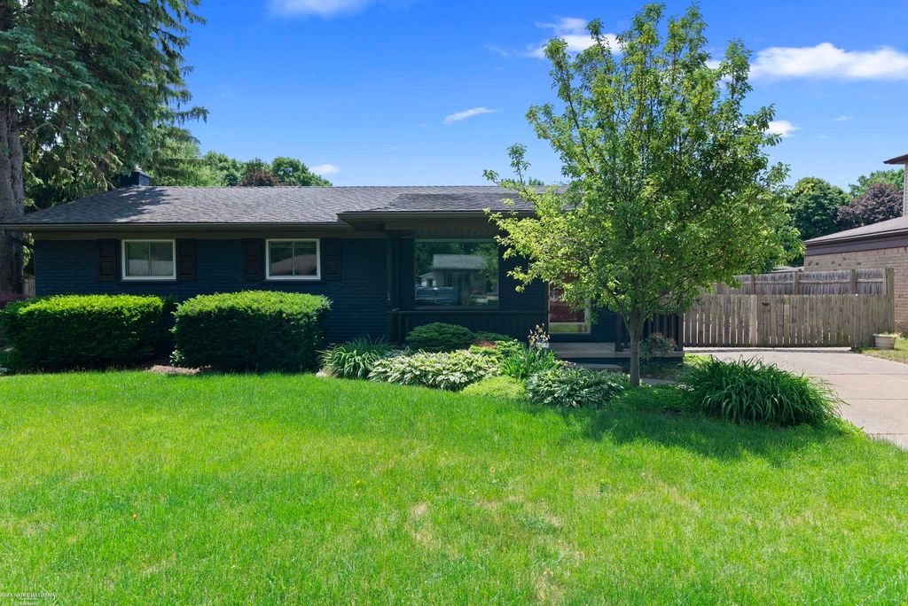 14546 Cornell Street, Sterling Heights, MI 48313