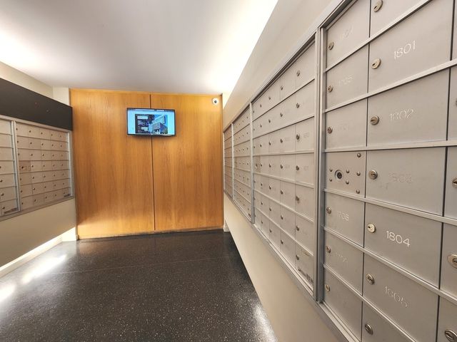 9655 Woods Drive 512, Skokie, IL 60077