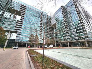 9655 Woods Drive 512, Skokie, IL 60077