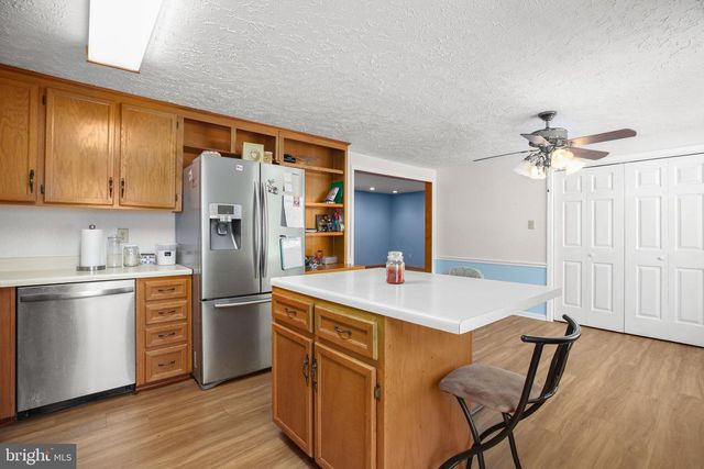 808 CRESTHILL RD, Fredericksburg, VA 22405
