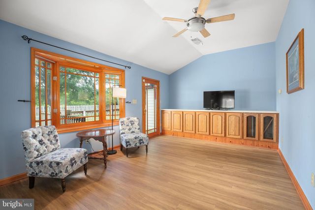 808 CRESTHILL RD, Fredericksburg, VA 22405