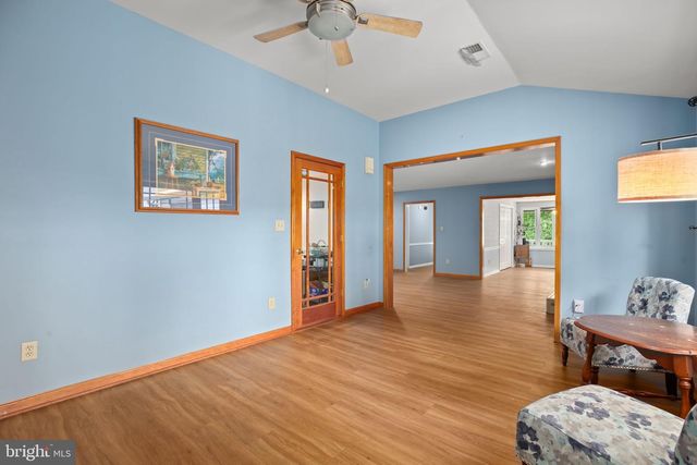 808 CRESTHILL RD, Fredericksburg, VA 22405