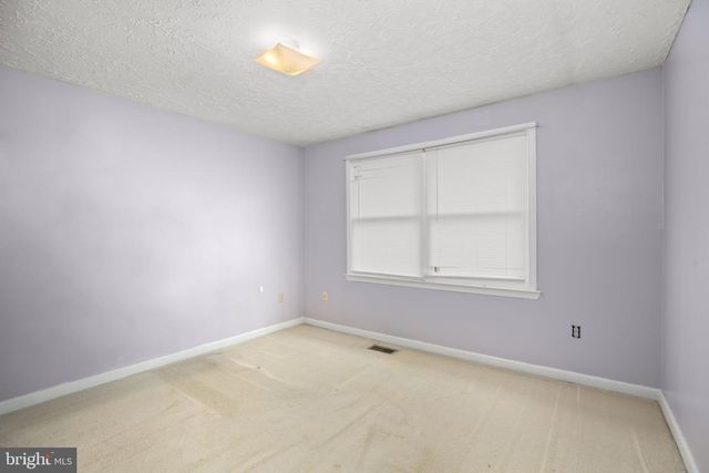 808 CRESTHILL RD, Fredericksburg, VA 22405