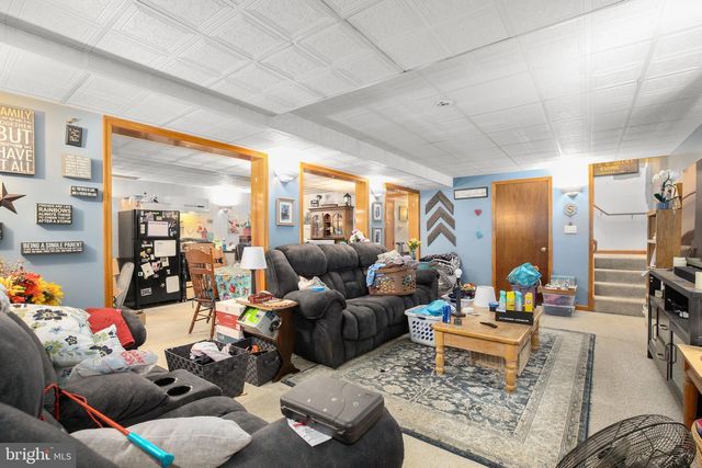 808 CRESTHILL RD, Fredericksburg, VA 22405