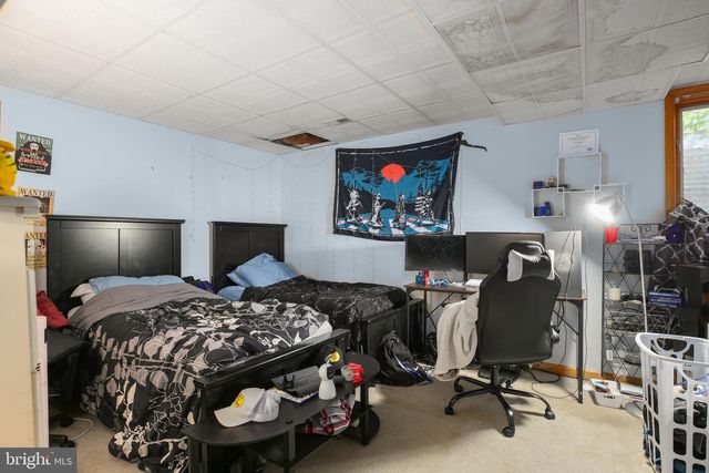 808 CRESTHILL RD, Fredericksburg, VA 22405