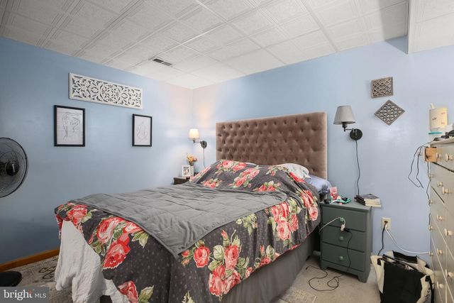 808 CRESTHILL RD, Fredericksburg, VA 22405