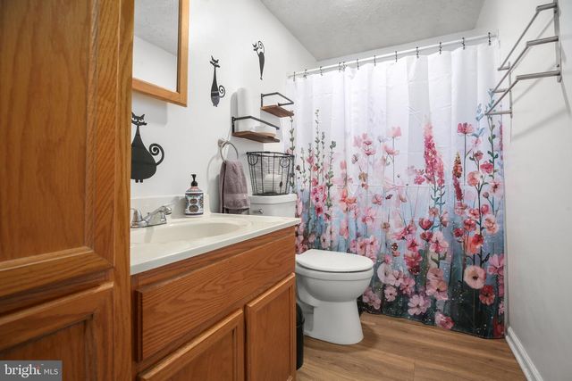 808 CRESTHILL RD, Fredericksburg, VA 22405
