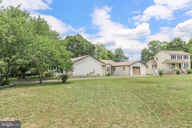 808 CRESTHILL RD, Fredericksburg, VA 22405