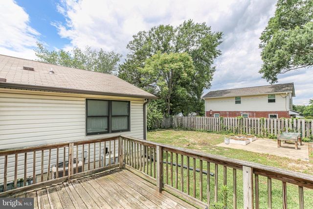 808 CRESTHILL RD, Fredericksburg, VA 22405