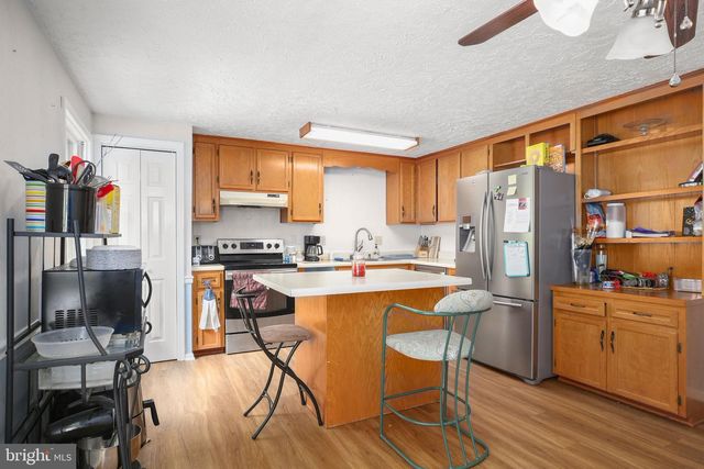 808 CRESTHILL RD, Fredericksburg, VA 22405