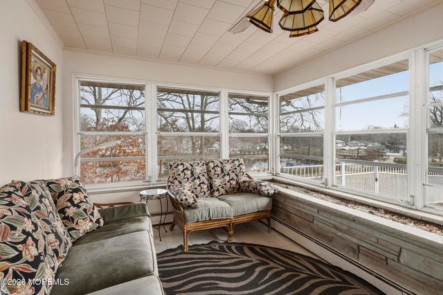 864 Breezy Oaks Drive, Toms River, NJ 08753